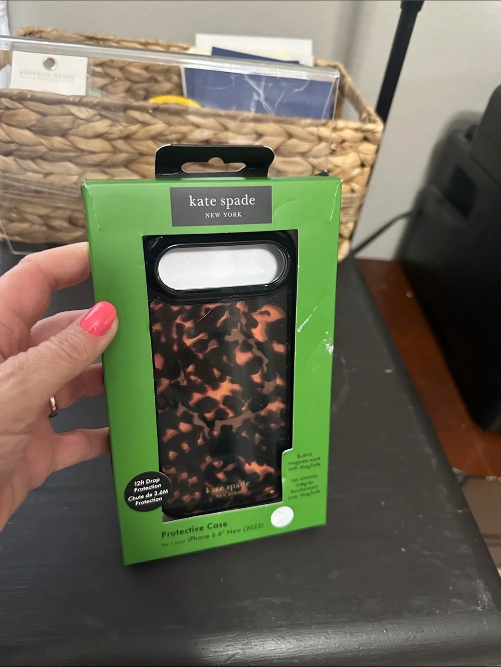 kate spade tortoiseshell pattern phone case in brown and black iPhone 6.6”